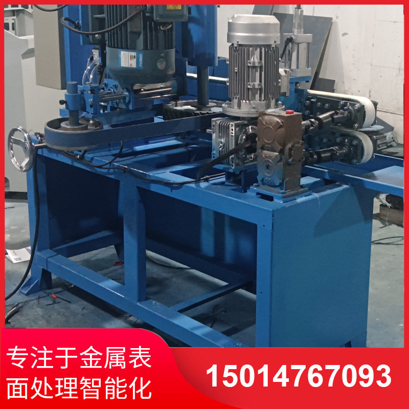 自(zi)動(dong)側(ce)麵(mian)砂光機(ji)廠傢
